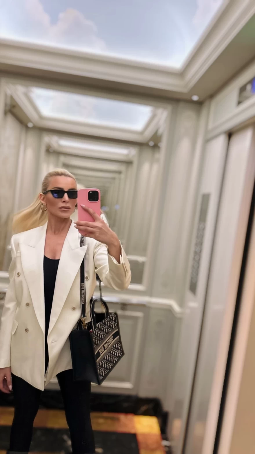 Ανάρτηση Κατερίνα Καινούργιου Μιλάνο