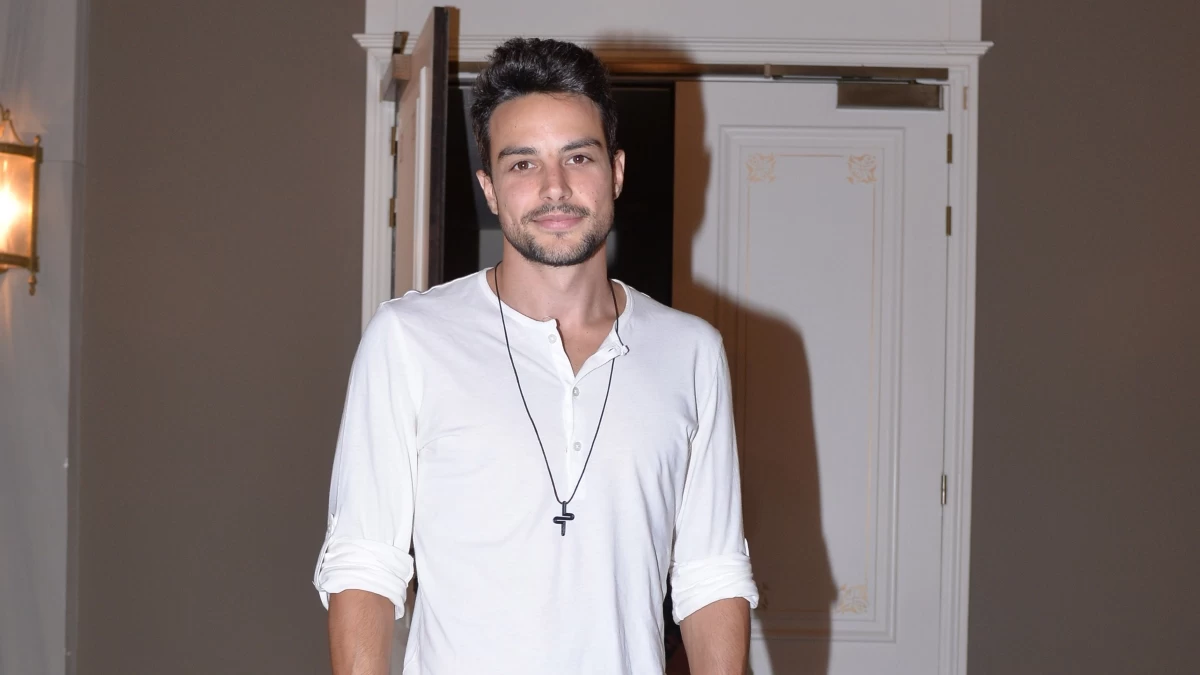 Έξαλλος ο Άρης Μακρής - Απαντά για πρώτη φορά στις κατηγορίες για κακοποιητική συμπεριφορά