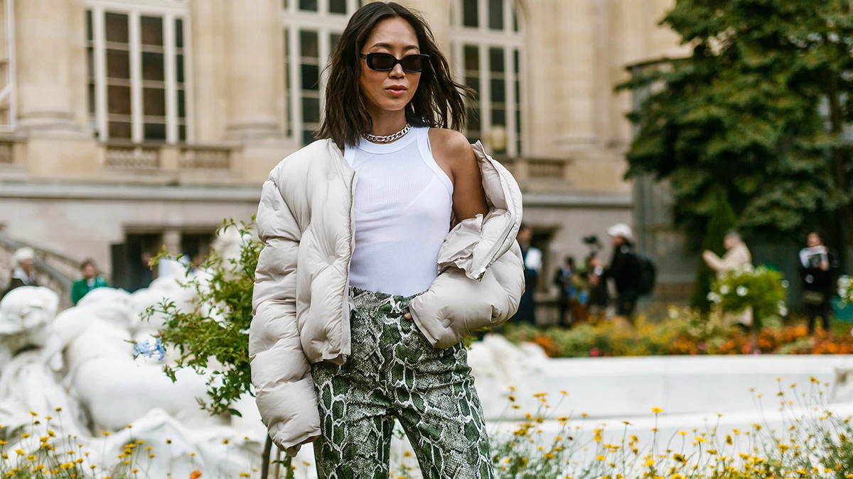 Αυτό είναι το μπλουζάκι που έρχεται για να αντικαταστήσει τα λευκά T-shirts την άνοιξη