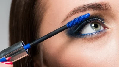 Βρήκαμε τις 5 καλύτερες & πιο οικονομικές μπλε μάσκαρα - κοστίζουν κάτω από 17 ευρώ- για ένα εντυπωσιακό βλέμμα εμπνευσμένο από τα 80s!