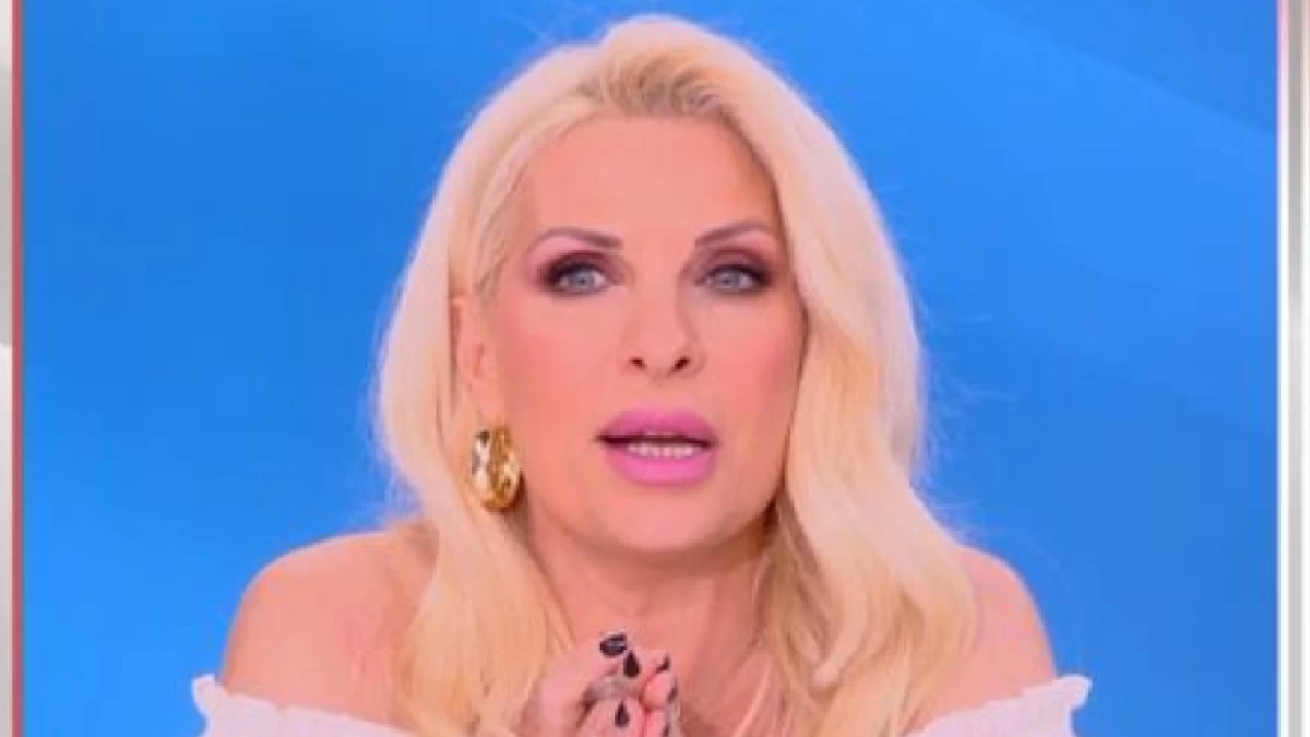 Ελένη Μενεγάκη: Κλειστό το σπίτι της παρουσιάστριας - «Μου λέγανε τα παιδιά μου "μαμά τι γίνεται;"»