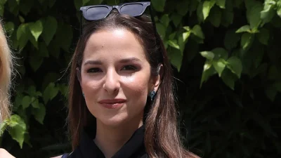 Εριέττα Κούρκουλου: Αγκαλιά με τον γιο της και μία αγελάδα - Το συγκλονιστικό βίντεο και το μήνυμα κατά της Τσικνοπέμπτης