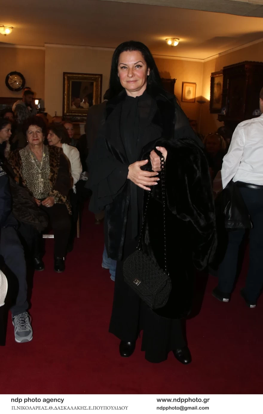 Γκέλυ Γαβριήλ - Δανάη  Μπάρκα