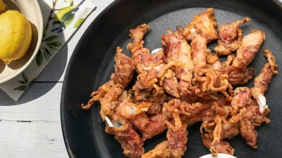 10+1 tips για τραγανά καλαμαράκια με κρούστα - Το μυστικό με το πανάρισμα σε σωστό χαρτί