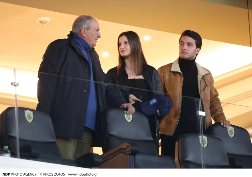 Κώστας Καραμανλής - Γήπεδο