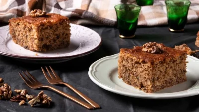 Παραδοσιακή καρυδόπιτα ταψιού από την Αργυρώ - Το λάθος που κάνετε κατά την διάρκεια του ψησίματος