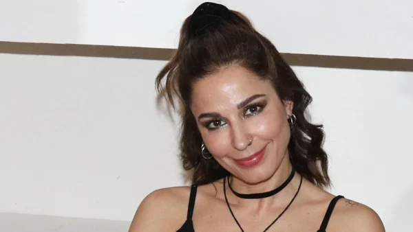 Κατερίνα Παπουτσάκη: Τέλος το καστανό χρώμα στα μαλλιά της - Μια άλλη με το ξανθό look που υιοθέτησε