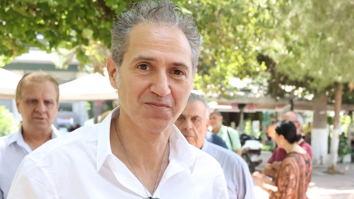 Δημήτρης Κόκοτας: «Oι γιατροί είναι ένα "τσακ" πιο αισιόδοξοι...» - Οι τελευταίες εξελίξεις για την κατάσταση της υγείας του τραγουδιστή