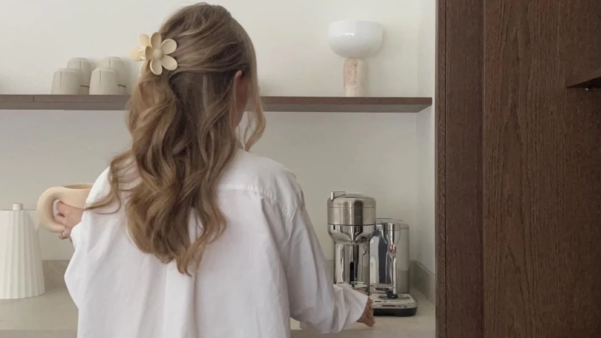 Πώς θα καθαρίσεις τα λευκά σου ρούχα - 8 μυστικά που θα σου λύσουν τα χέρια