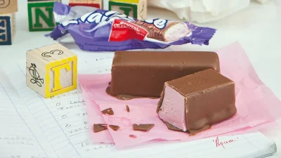 Lila Pause συνταγή: Πως να φτιάξεις μόνη σου την σοκολάτα των παιδικών σου χρόνων εύκολα και γρήγορα