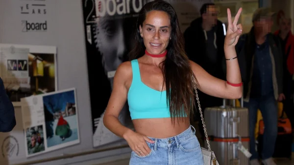 Μαρία Αντωνά: Μόλις επέστρεψε στην Ελλάδα από το Survivor - Δείτε τις πρώτες εικόνες