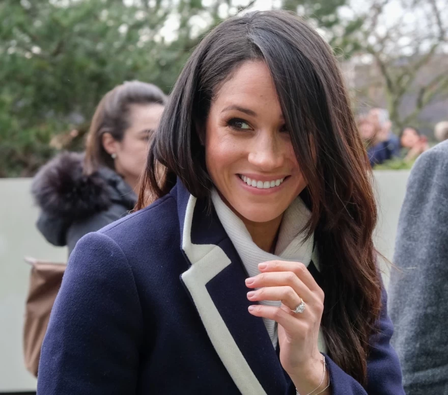 Meghan Markle Street Style