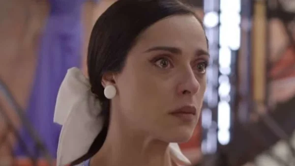 Ο παράδεισος των κυριών: Αναζητείται για φόνο και φεύγει για την Βραζιλία - Πως θα την βοηθήσει ο εραστής της