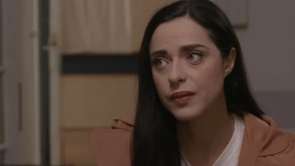 Ο παράδεισος των κυριών (4/3): «Σε παρακαλώ, πήγαινέ με να κάνω έκτρωση» - Την παντρεύεται και αναγνωρίζει το παιδί της