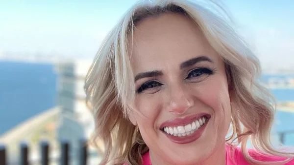 Ρέμπελ Γουίλσον: «Έχασα την παρθενιά μου στα 35, δεν πρέπει να νιώθετε πίεση»