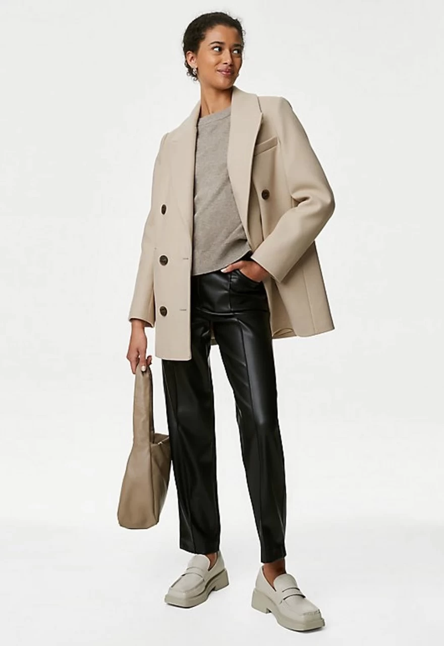 μπεζ σακάκι