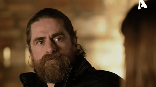 Σασμός (15/3): «Παγίδευσαν το αμάξι του Μαθιού» - Τον ανατινάζουν ζωντανό μέσα στο αυτοκίνητό