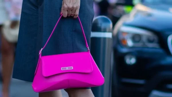 7 τάσεις στα φορέματα της άνοιξης που θα φοράμε από αύριο