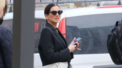 Σταματίνα Τσιμτσιλή: Κομψή και στιλάτη - Τράβηξε όλα τα βλέμματα με το black&white outfit της