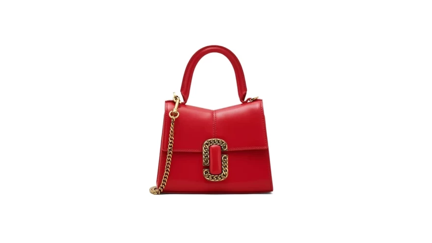 κόκκινη τσάντα