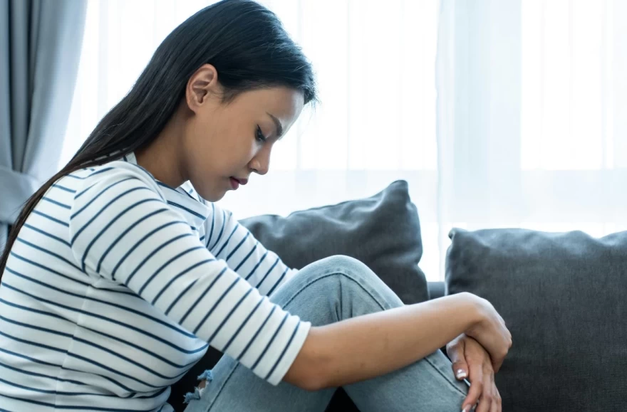 γυναίκα στεναχωρημένη