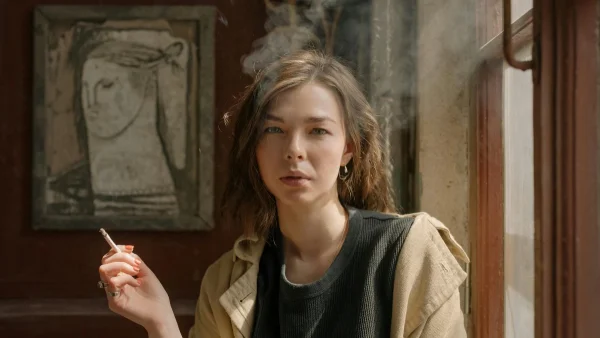 Το ήξερες ότι το κάπνισμα βλάπτει σοβαρά & την επιδερμίδα που δείχνει πιο γερασμένη & ταλαιπωρημένη;