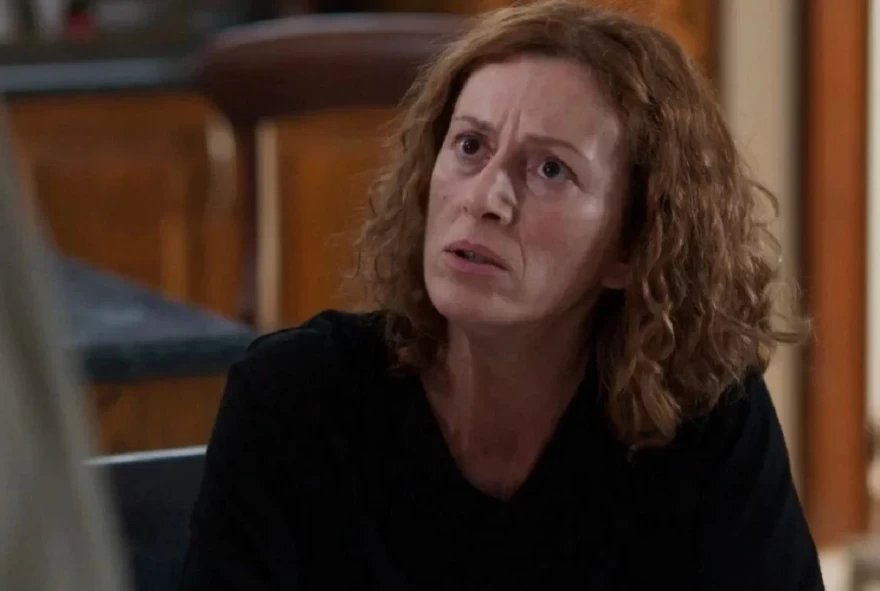 Γη της ελιάς: Σούπερ αποκλειστικό - Η Χάιδω κλείνεται σε μοναστήρι!