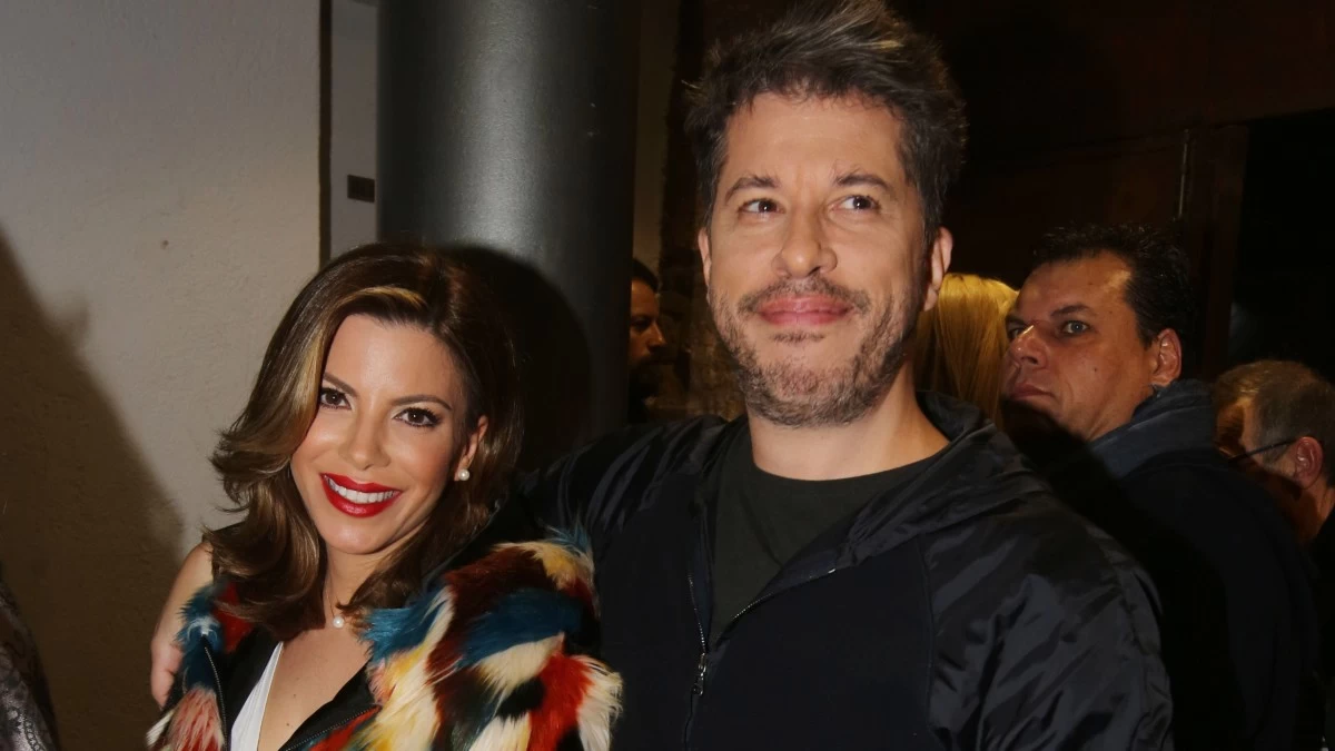 25η Μαρτίου: Δείτε την καλλονή κόρη του Χάρη και της Αντελίνας Βαρθακούρη σε εορταστική παράσταση