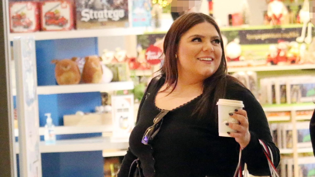 Δανάη Μπάρκα: «Ένα πρόσωπο που το γνώριζα αλλιώς, με γυναικείο όνομα, ξαφνικά το καλοκαίρι μου συστήθηκε ως άντρας»