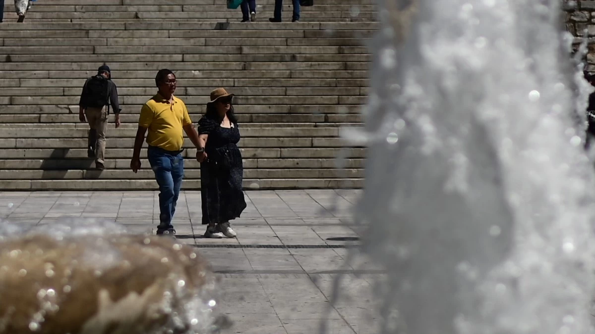 Καιρός 16/4: Βροχές και μεμονωμένες καταιγίδες σήμερα - Πέφτει η θερμοκρασία