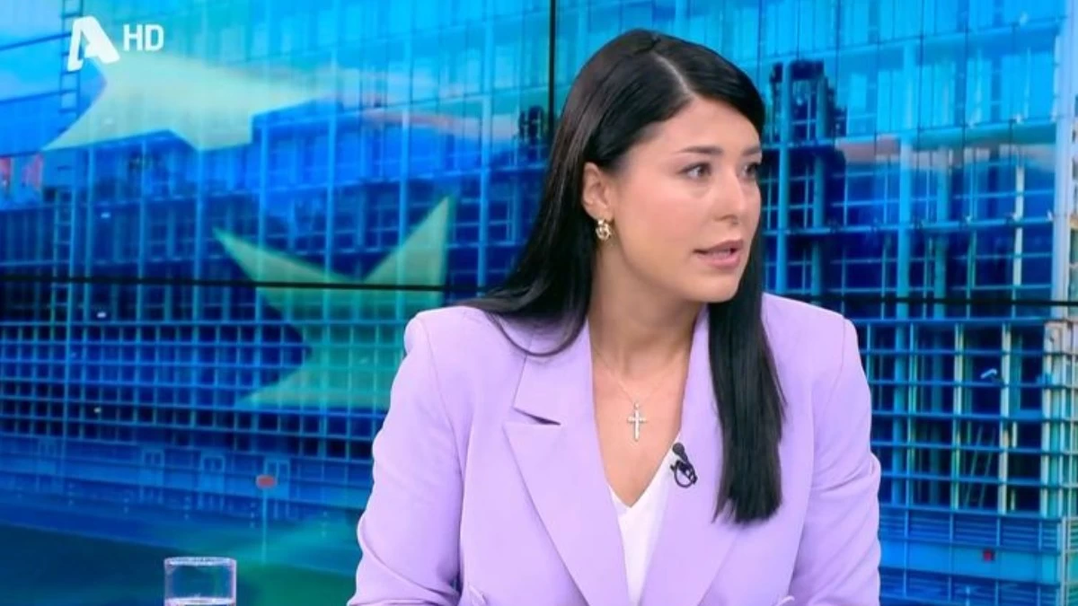 Αφροδίτη Λατινοπούλου: «Μην μιλήσουμε για το επίδομα μητρότητας! Μπορεί να το παίρνει ένας άνδρας που θέλει να λέγεται ότι είναι μανούλα»