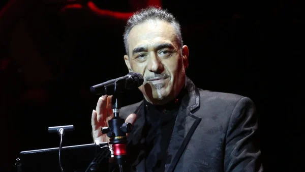 Νότης Σφακιανάκης: Καταρρέει η ψυχολογία του - Οι δυο θάνατοι μέσα σε ένα χρόνο