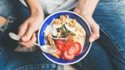 Τι είναι η ενσυνείδητη διατροφή που χάνεις κιλά χωρίς δίαιτα;