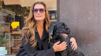 Θέλεις μακριές βλεφαρίδες; Με αυτή τη μάσκαρα -τη χρησιμοποιεί και η 58χρονη Brooke Shields- θα αποκτήσεις σούπερ μήκος, όγκο & καμπυλότητα!