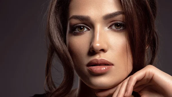 Βρήκαμε τις 5 καλύτερες και πιο οικονομικές παλέτες σκιών-κοστίζουν κάτω από 20 ευρώ- που κολακεύουν τα καστανά μάτια & αναδεικνύουν το βλέμμα!