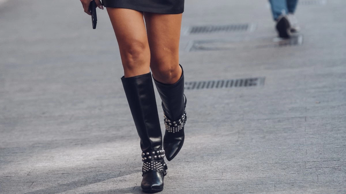 Από τις καουμπόικες μπότες στο double denim: Πώς θα φορέσεις το western trend