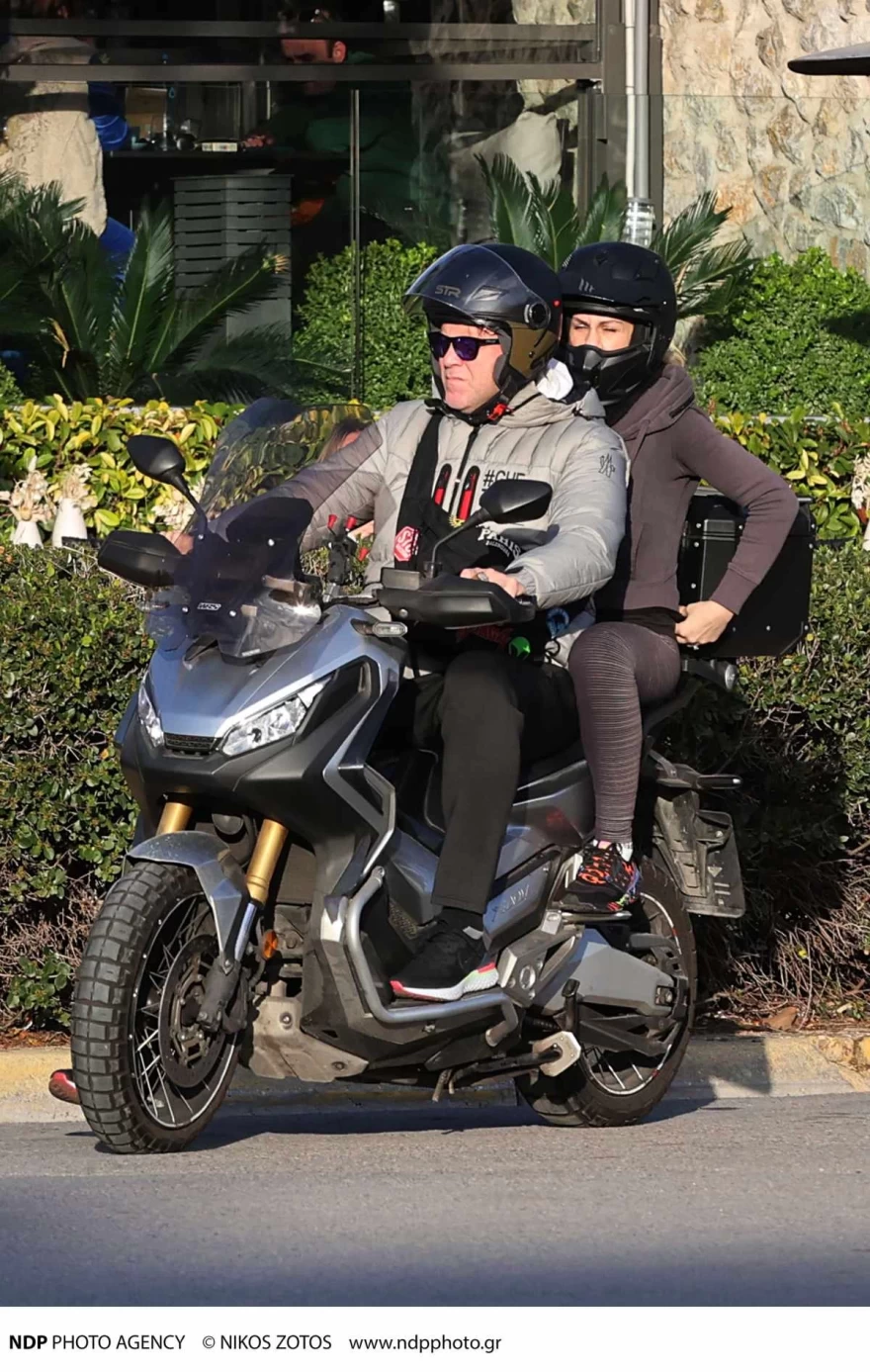 Χρήστος Χολίδης σύντροφος