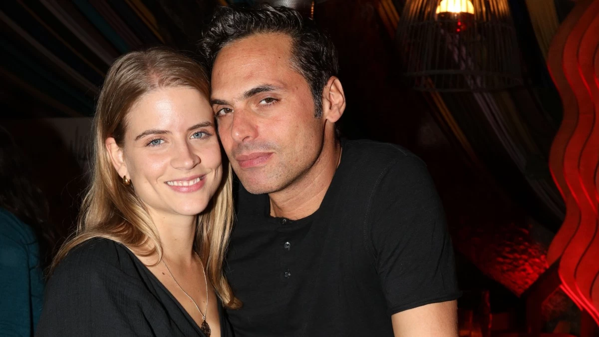 Δανάη Μιχαλάκη: «Φυσικά και ο Γιώργος αλλάζει πάνες, μπορεί να κάνει τα πάντα»