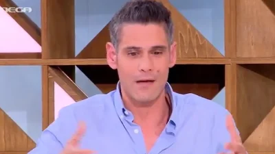 Δημήτρης Ουγγαρέζος: «Πολύ ενοχικά το λέω! Ηρεμείς όταν σταματάς να βλέπεις τον άνθρωπό σου να...» - Συγκινεί για την απώλεια της μητέρας του