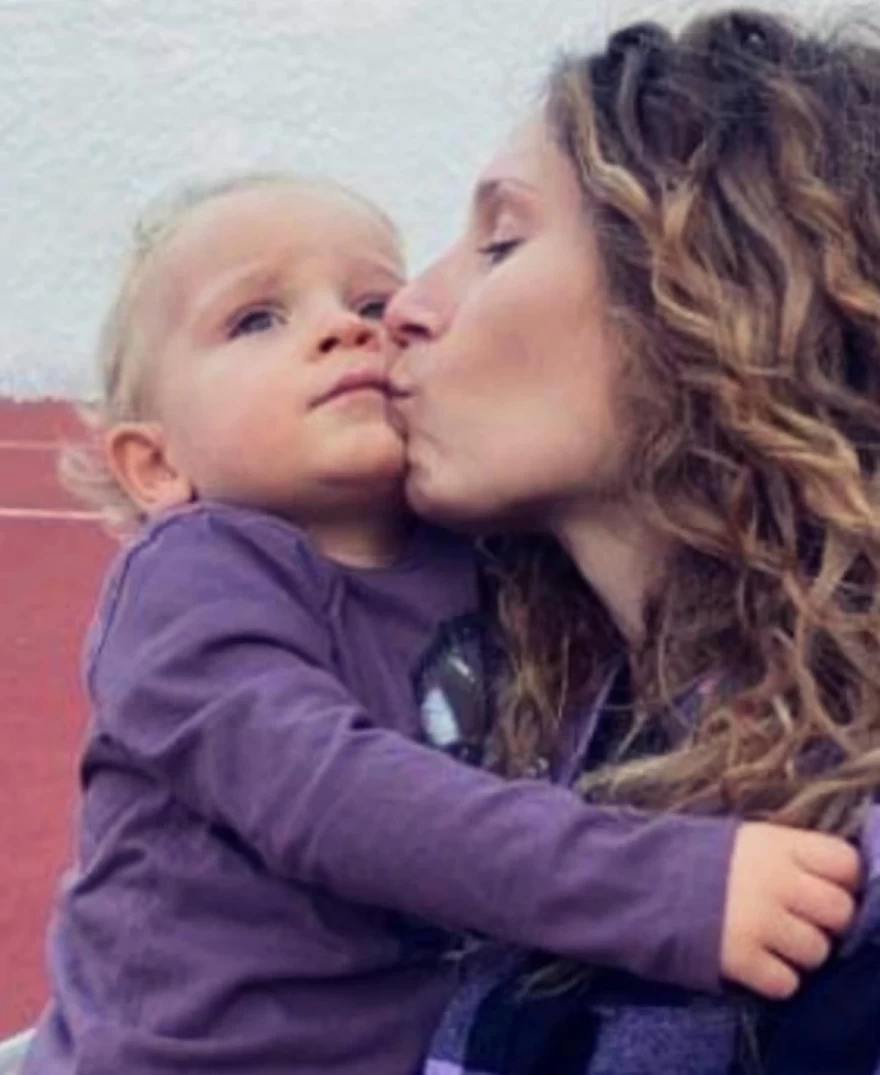 Νίκος Καρβέλας - Ελένα Φερεντίνου - Γιος - Γενέθλια