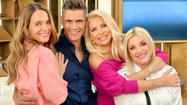 Ελένη Μενεγάκη: Φανερή η αμηχανία της στο σημερινό 17/4 φινάλε της εκπομπής ''Ελένη'' - Η δύσκολη ανακοίνωση που θα ακολουθούσε