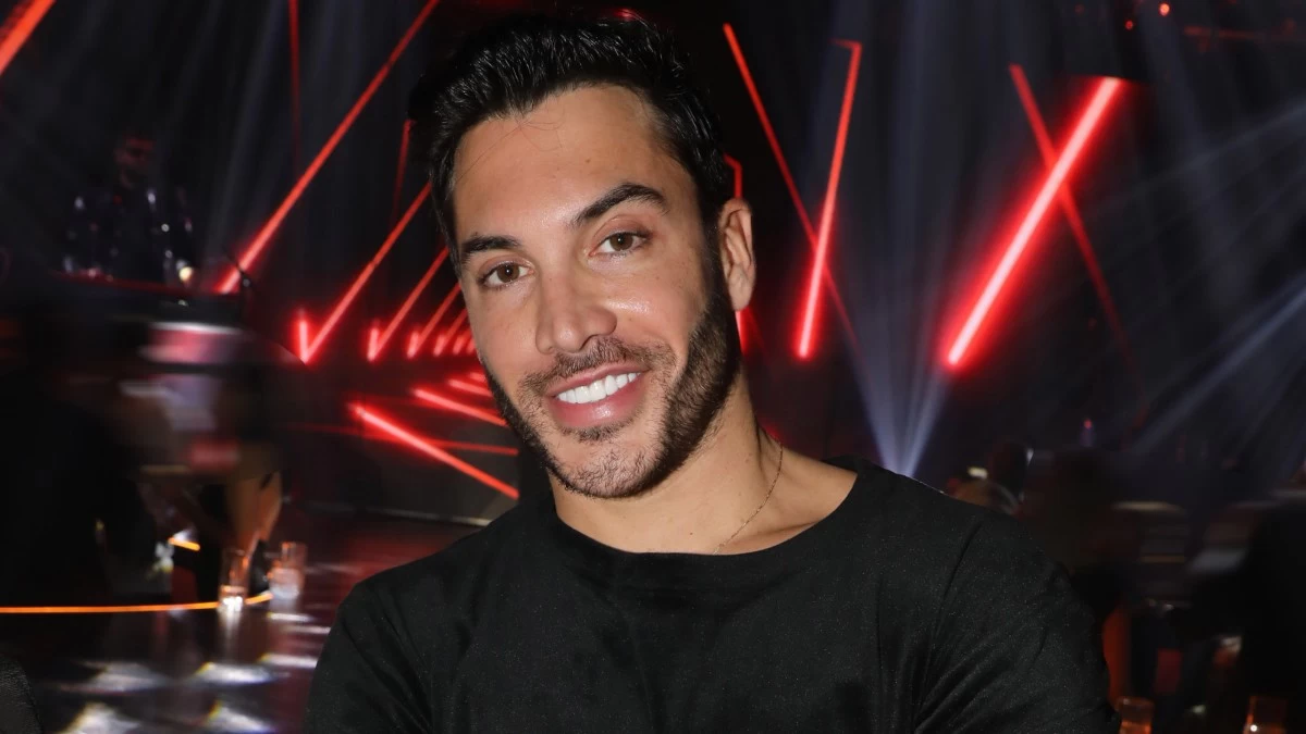 Γιώργος Ασημακόπουλος - Αποκλείστηκε στο Ντουμπάι μετά τις ισχυρές καταιγίδες: «Δραματικές καταστάσεις, δεν έχουμε ηλεκτρισμό»