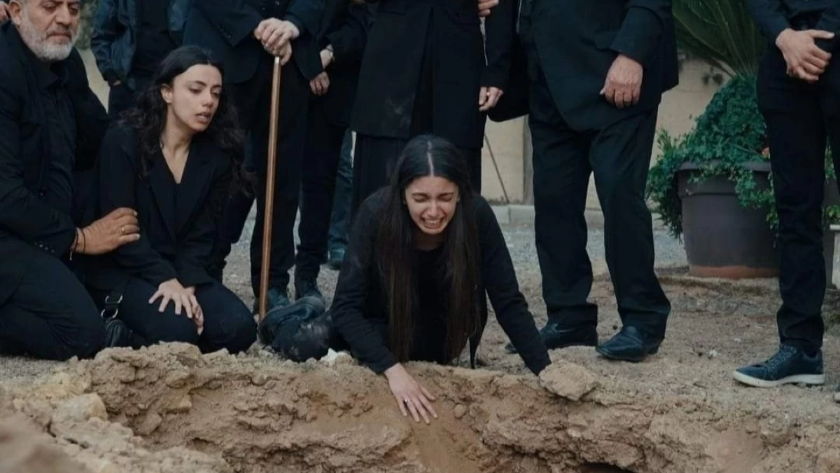 Γη της Ελιάς - Ιφιγένεια Τζόλα: Ο θρήνος της Βασιλικής στον τάφο, έκανε το twitter να σπαράξει στο κλάμα