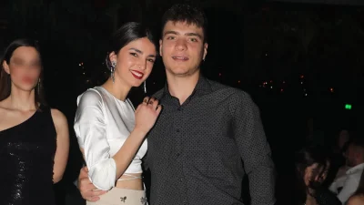 Η Γη της Ελιάς - Η Ιφιγένεια Τζόλα αποχαιρετά τον «Φίλιππο»: «Αχ κορώνι μου...»