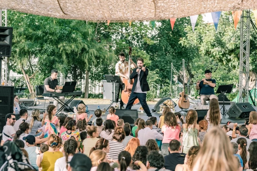 Ζωολογικός Ήχος Μικρός Κεραμεικός