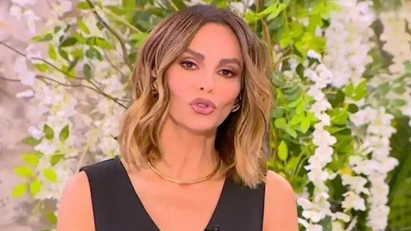 I Love ΣουΚου: Βγήκε και ανακοίνωσε ότι χώρισε μόλις έμεινε έγκυος - Είχε αποβάλει δύο φορές στο παρελθόν