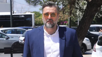 Γιάννης Καλλιάνος: Το νοσοκομείο Αττικόν εξέδωσε ανακοίνωση για τον πατέρα του βουλευτή της ΝΔ