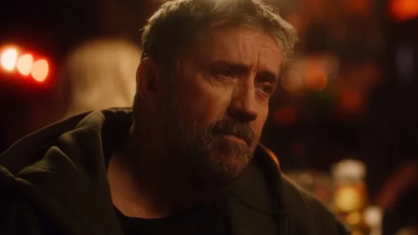 Κάνε ότι κοιμάσαι 8/4: «Είναι τυχαίο ότι η κόρη σας δουλεύει στην εταιρεία του Δαμασκινού» - Ο Νικόλας σε δύσκολη θέση