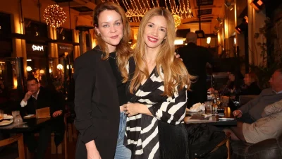 Λένα Παπαληγούρα - Ιωάννα Παππά: Ο γάμος με δύο αδέρφια και η ζωή ως φίλες-εργαζόμενες μητέρες