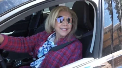 Λίτσα Πατέρα: «Μέχρι τις 25 του μήνα που είναι ο ανάδρομος, να μην υπογράψουν νέα συμβόλαια οι παρουσιαστές»